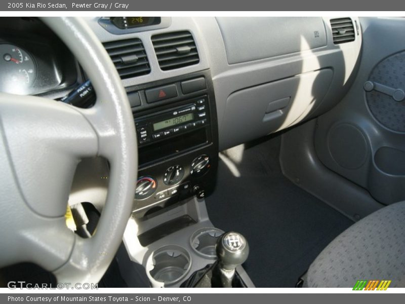 Pewter Gray / Gray 2005 Kia Rio Sedan