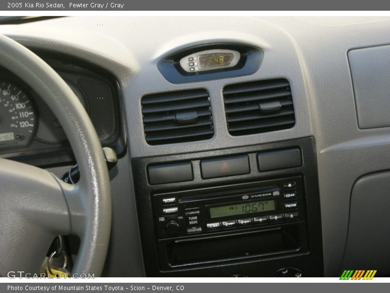 Pewter Gray / Gray 2005 Kia Rio Sedan