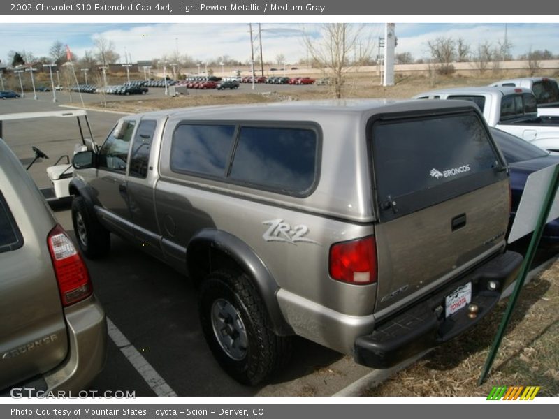Light Pewter Metallic / Medium Gray 2002 Chevrolet S10 Extended Cab 4x4