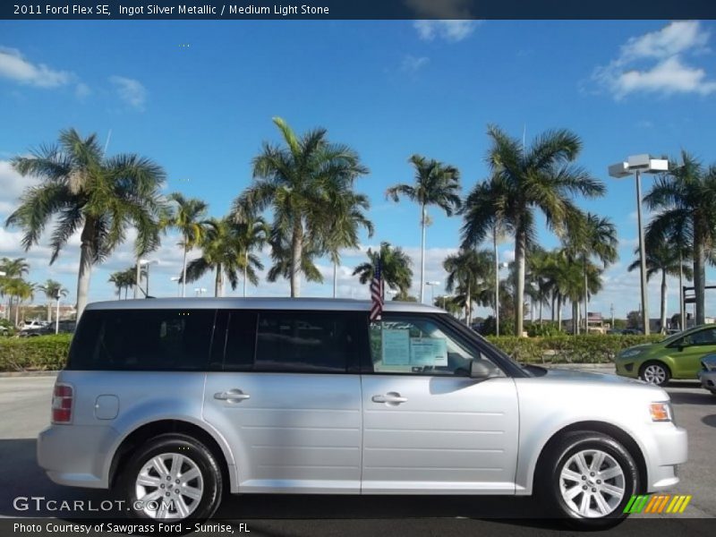 Ingot Silver Metallic / Medium Light Stone 2011 Ford Flex SE