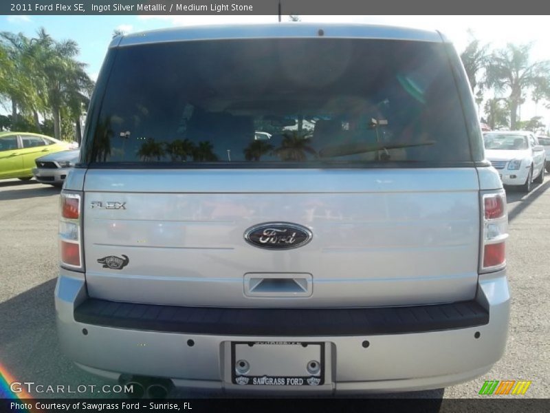 Ingot Silver Metallic / Medium Light Stone 2011 Ford Flex SE