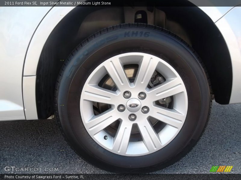 Ingot Silver Metallic / Medium Light Stone 2011 Ford Flex SE