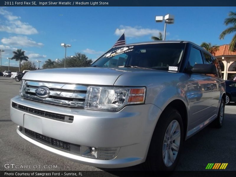 Ingot Silver Metallic / Medium Light Stone 2011 Ford Flex SE