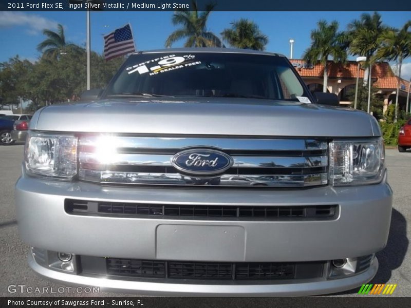 Ingot Silver Metallic / Medium Light Stone 2011 Ford Flex SE