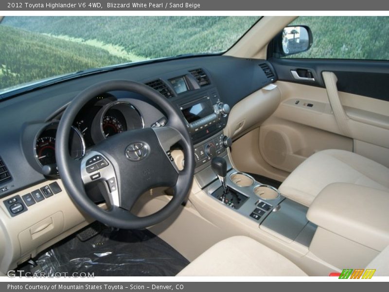 Blizzard White Pearl / Sand Beige 2012 Toyota Highlander V6 4WD