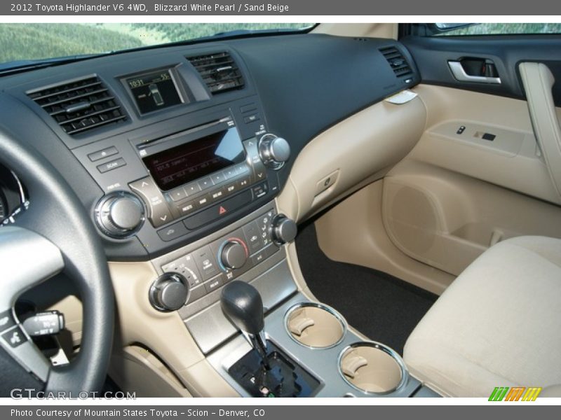 Blizzard White Pearl / Sand Beige 2012 Toyota Highlander V6 4WD