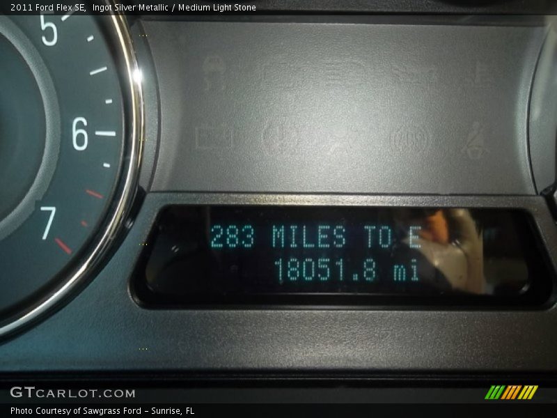 Ingot Silver Metallic / Medium Light Stone 2011 Ford Flex SE