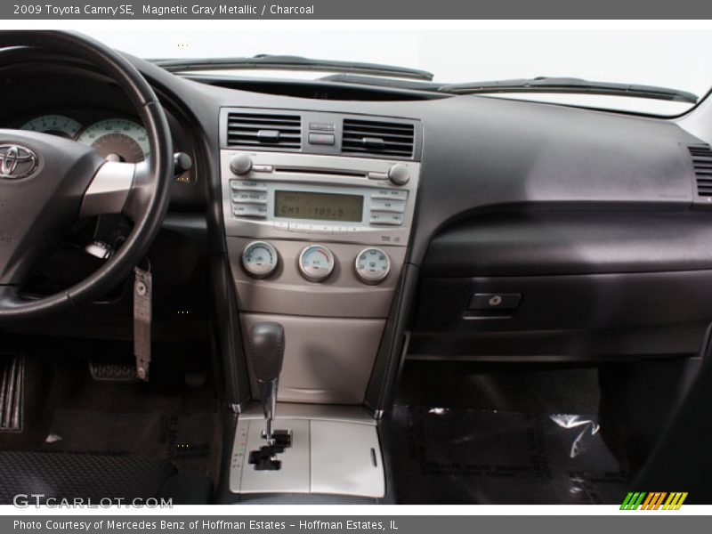 Magnetic Gray Metallic / Charcoal 2009 Toyota Camry SE