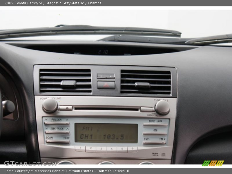 Magnetic Gray Metallic / Charcoal 2009 Toyota Camry SE