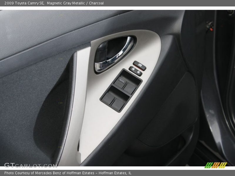 Magnetic Gray Metallic / Charcoal 2009 Toyota Camry SE
