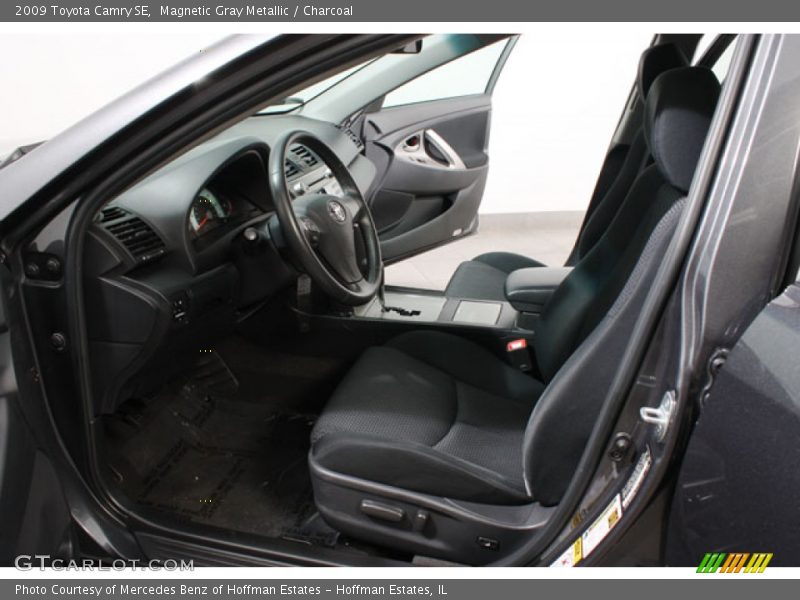 Magnetic Gray Metallic / Charcoal 2009 Toyota Camry SE