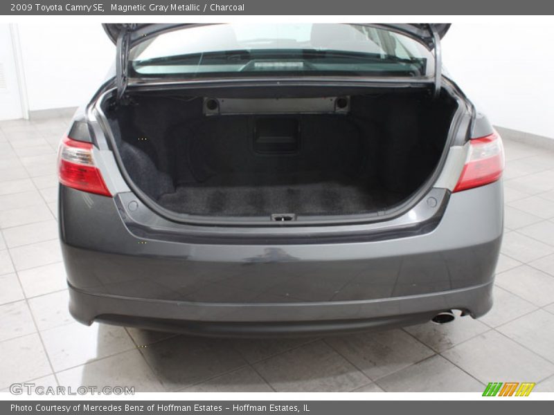 Magnetic Gray Metallic / Charcoal 2009 Toyota Camry SE
