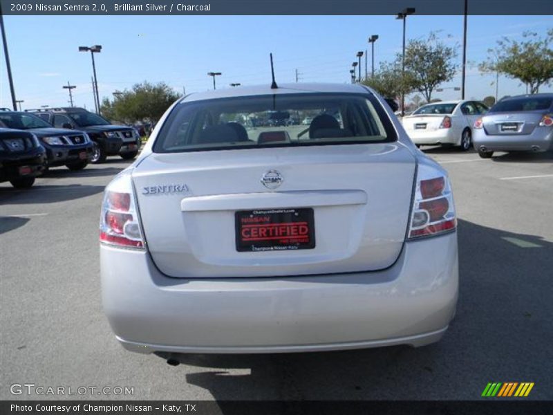 Brilliant Silver / Charcoal 2009 Nissan Sentra 2.0