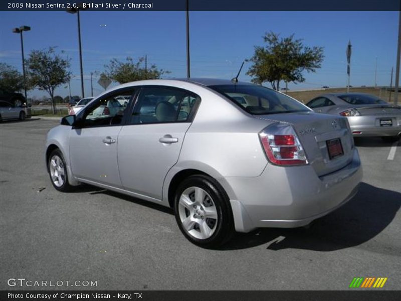 Brilliant Silver / Charcoal 2009 Nissan Sentra 2.0