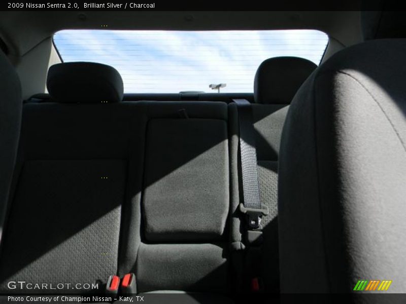Brilliant Silver / Charcoal 2009 Nissan Sentra 2.0