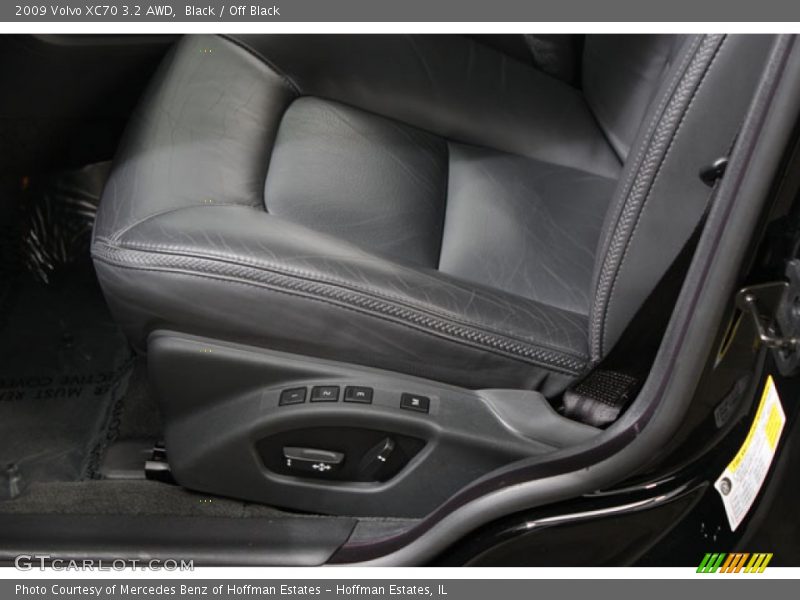Black / Off Black 2009 Volvo XC70 3.2 AWD