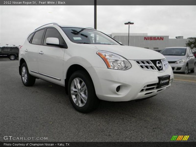 Pearl White / Black 2012 Nissan Rogue SV