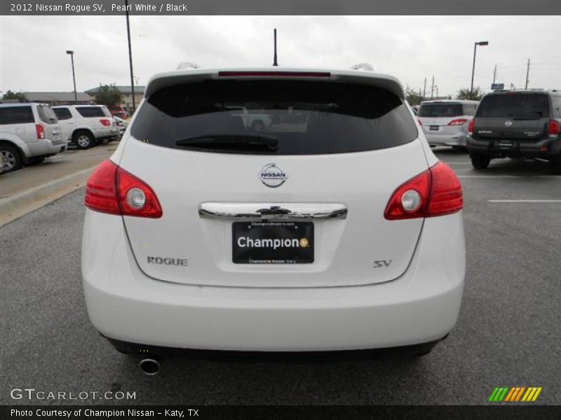 Pearl White / Black 2012 Nissan Rogue SV