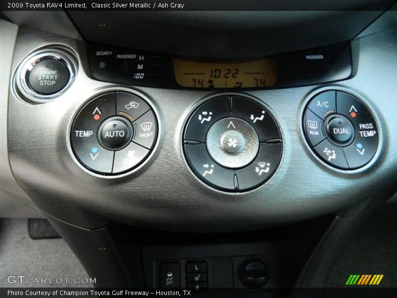 Controls of 2009 RAV4 Limited