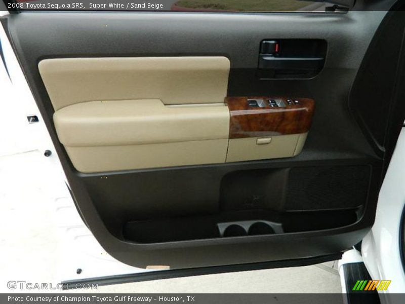 Super White / Sand Beige 2008 Toyota Sequoia SR5