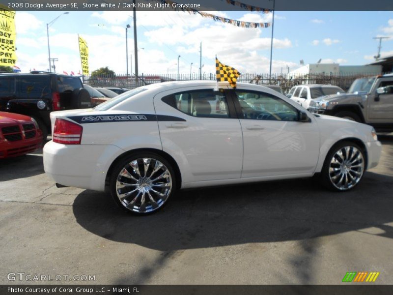 Stone White / Dark Khaki/Light Graystone 2008 Dodge Avenger SE