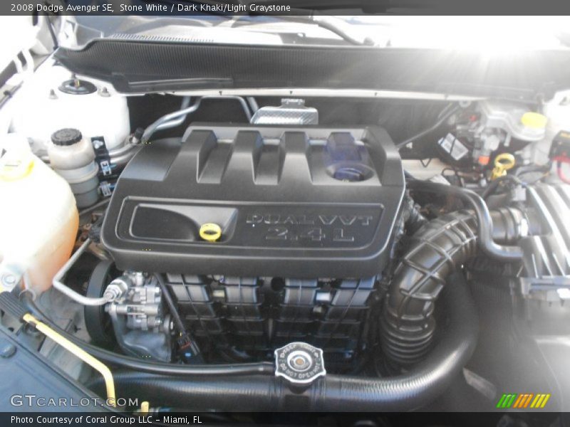 Stone White / Dark Khaki/Light Graystone 2008 Dodge Avenger SE