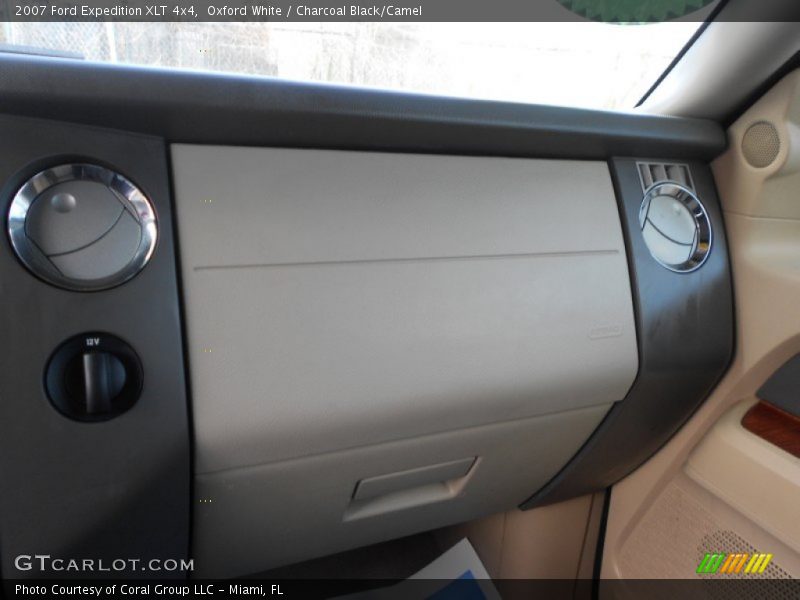 Oxford White / Charcoal Black/Camel 2007 Ford Expedition XLT 4x4
