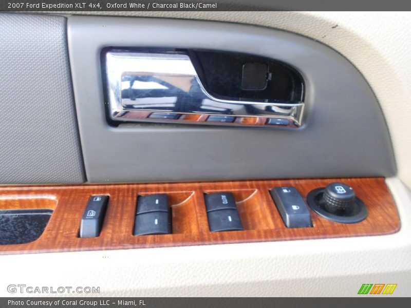 Oxford White / Charcoal Black/Camel 2007 Ford Expedition XLT 4x4