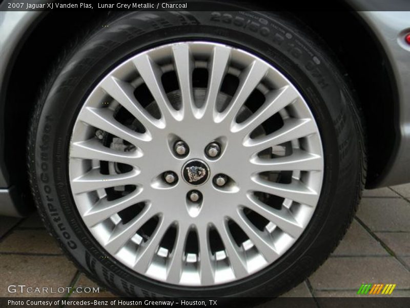  2007 XJ Vanden Plas Wheel
