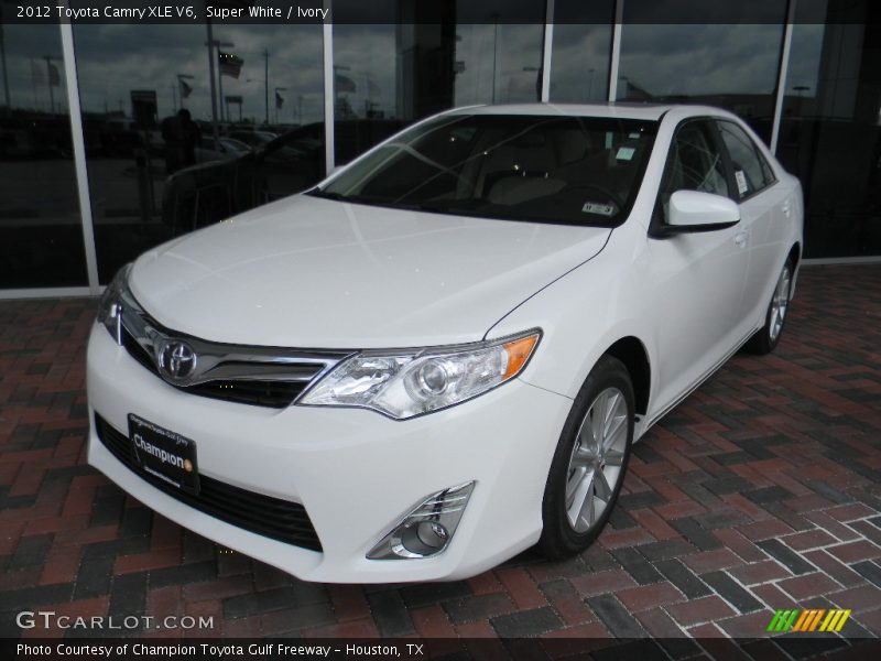 Super White / Ivory 2012 Toyota Camry XLE V6