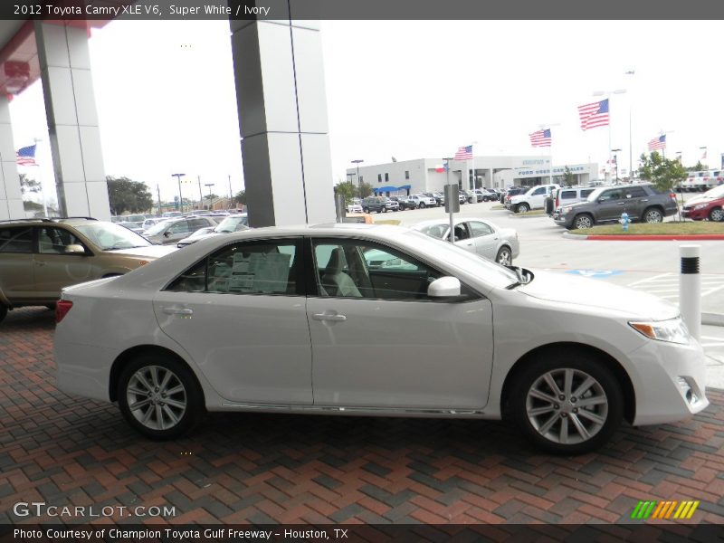Super White / Ivory 2012 Toyota Camry XLE V6