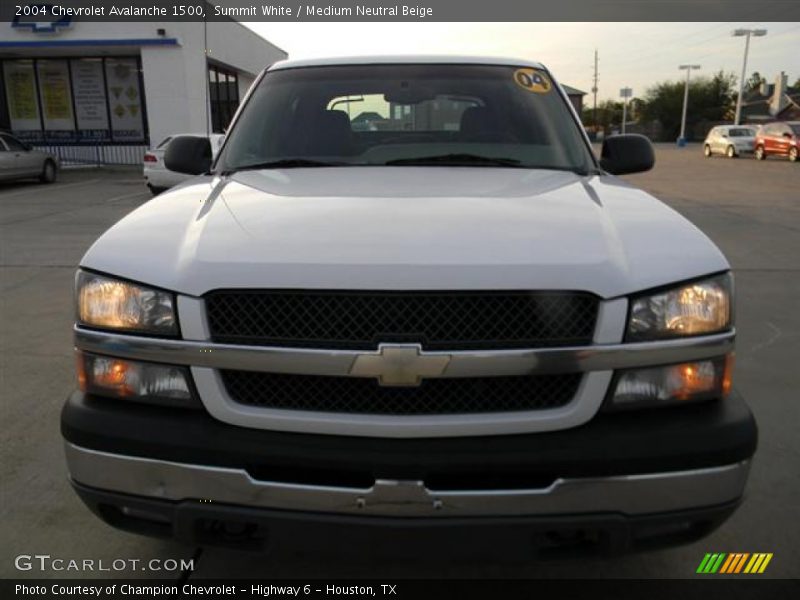 Summit White / Medium Neutral Beige 2004 Chevrolet Avalanche 1500