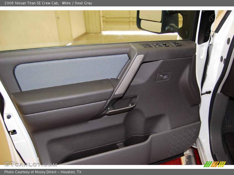 White / Steel Gray 2006 Nissan Titan SE Crew Cab