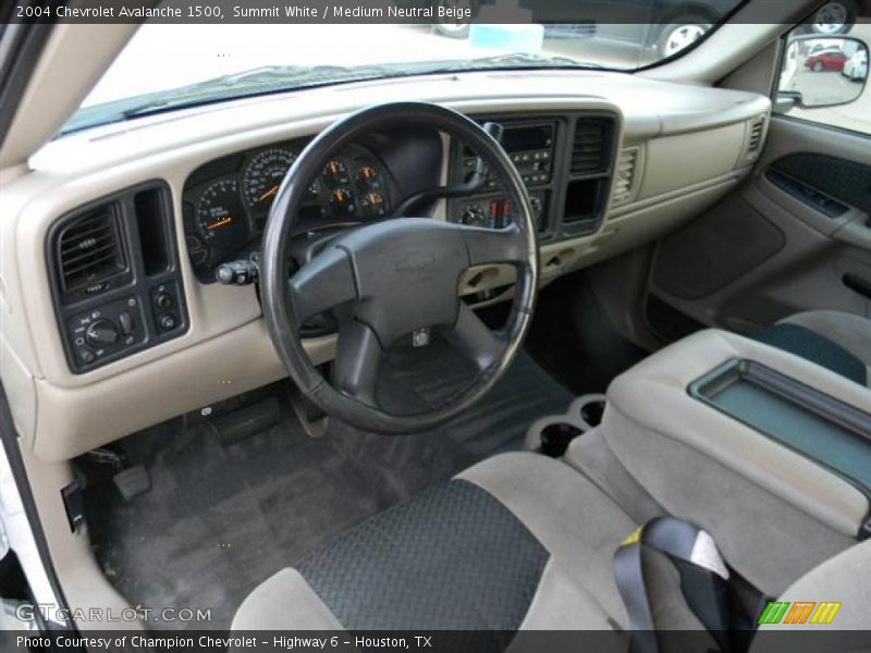 Summit White / Medium Neutral Beige 2004 Chevrolet Avalanche 1500