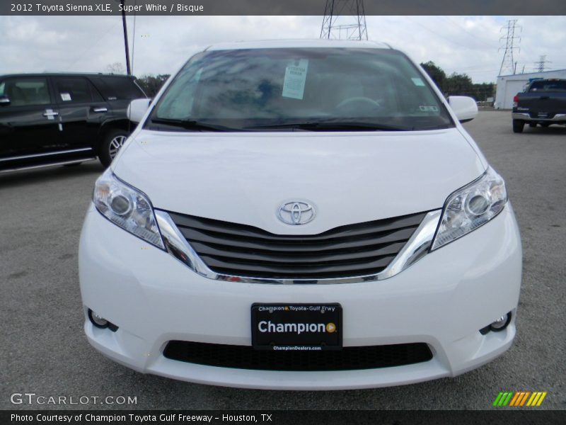 Super White / Bisque 2012 Toyota Sienna XLE