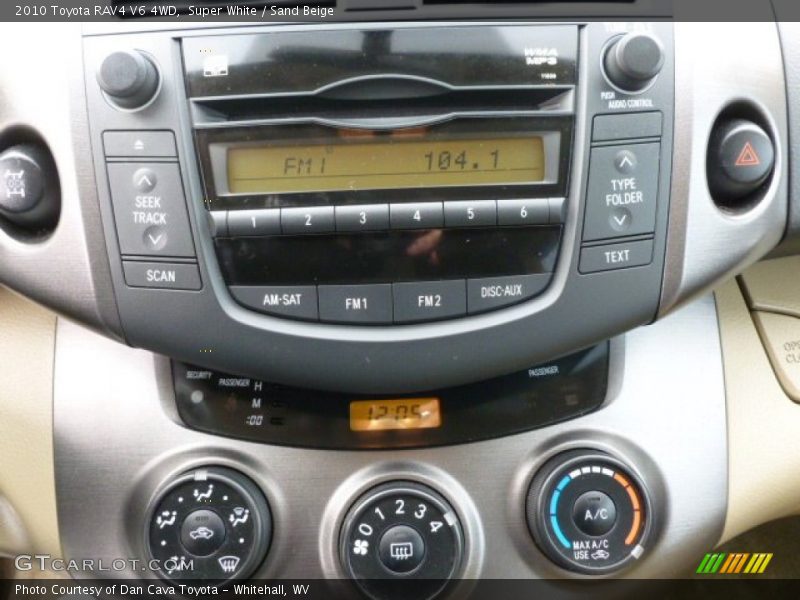Controls of 2010 RAV4 V6 4WD