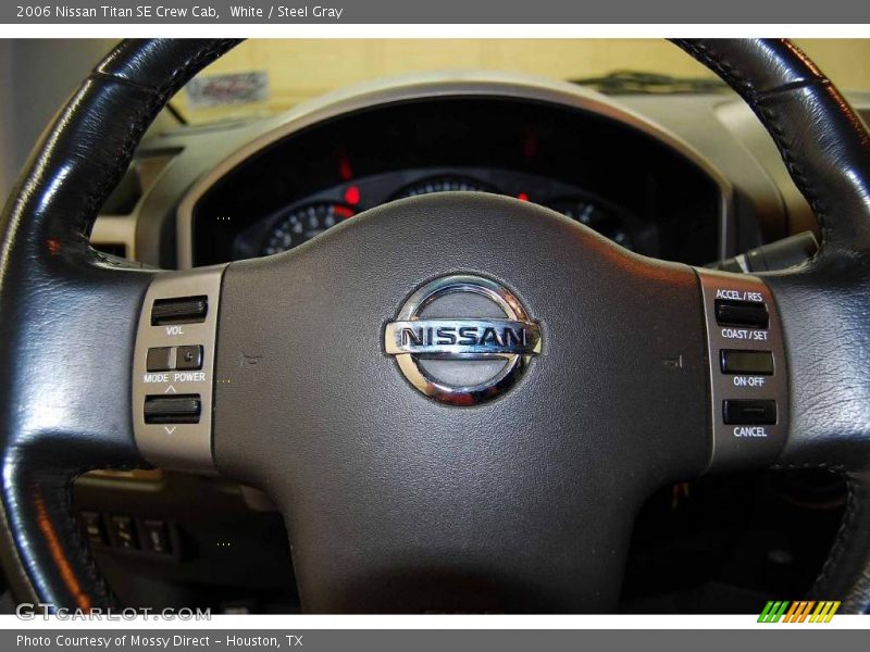 White / Steel Gray 2006 Nissan Titan SE Crew Cab