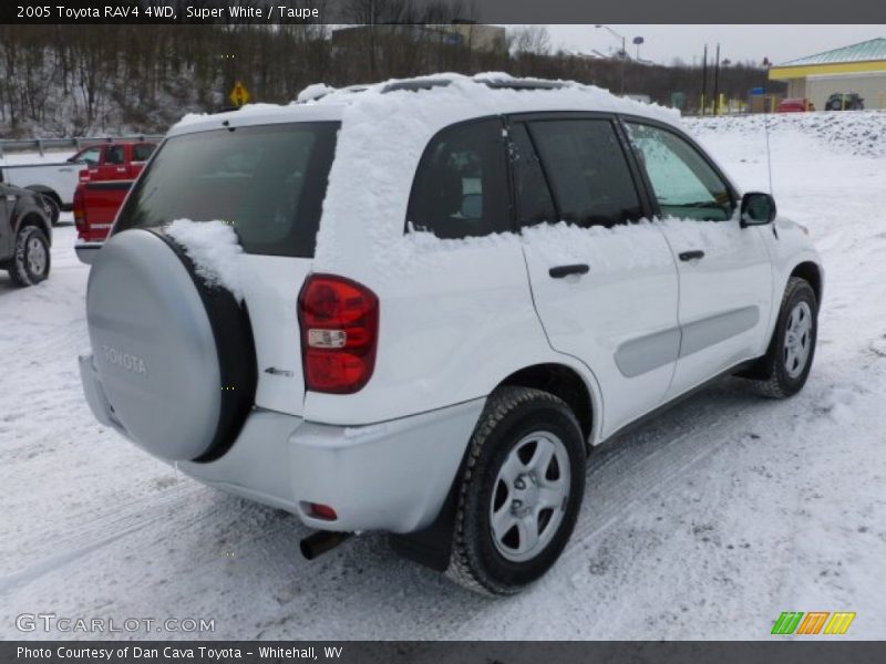Super White / Taupe 2005 Toyota RAV4 4WD