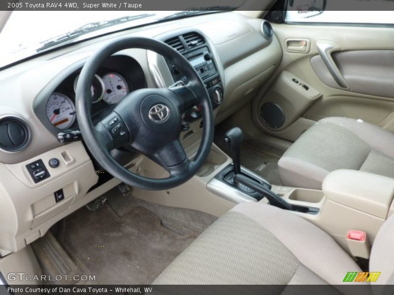 Super White / Taupe 2005 Toyota RAV4 4WD