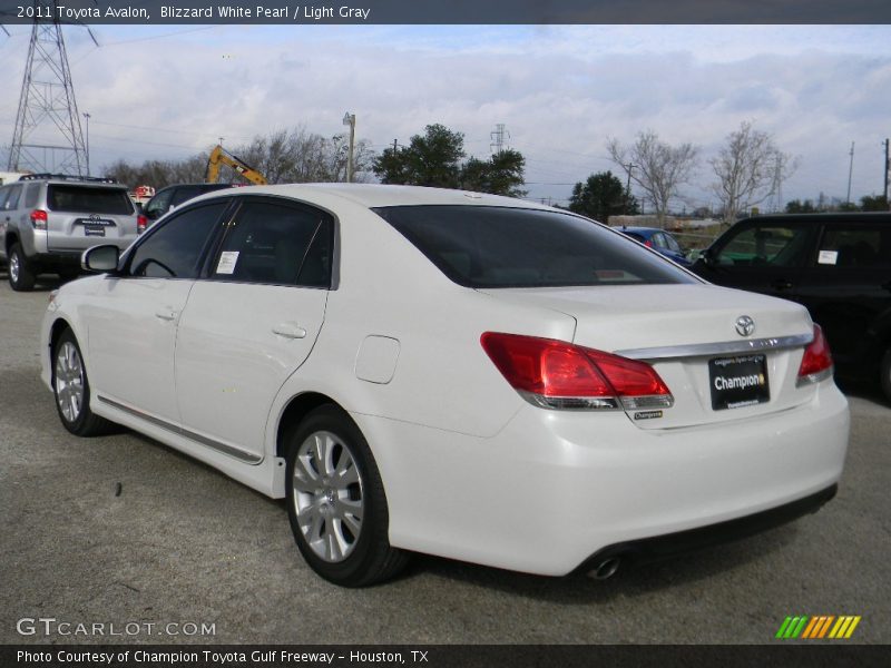 Blizzard White Pearl / Light Gray 2011 Toyota Avalon