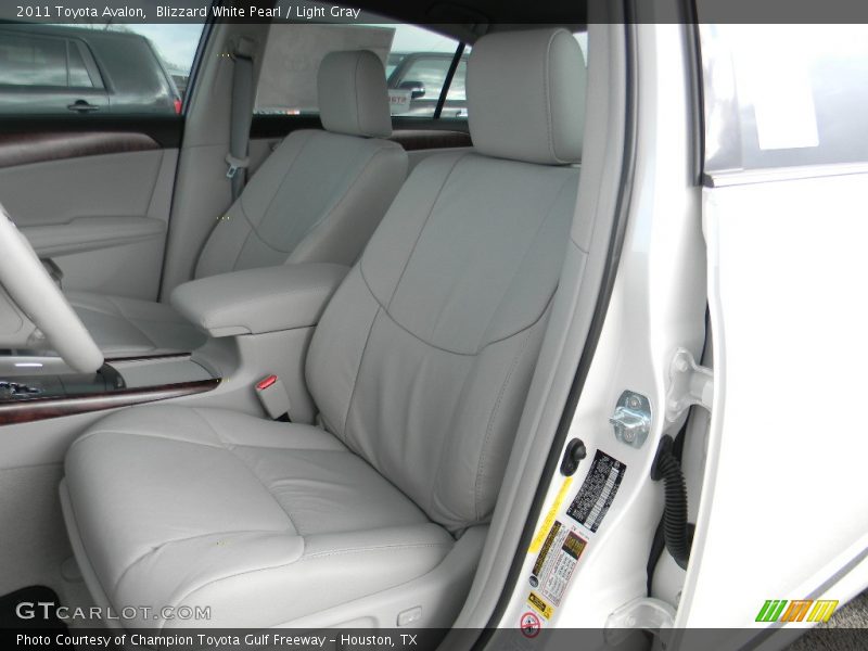 Blizzard White Pearl / Light Gray 2011 Toyota Avalon