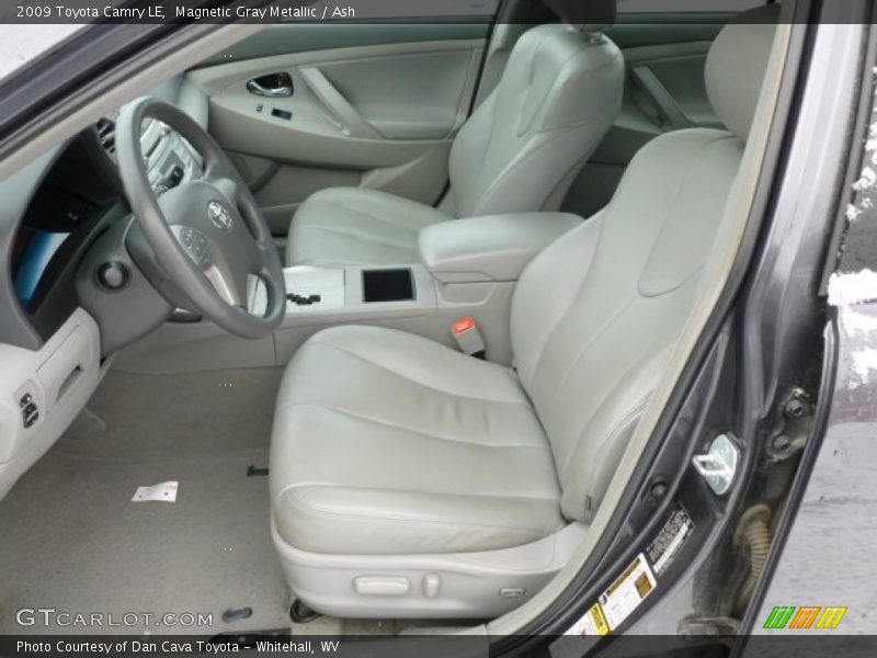 Magnetic Gray Metallic / Ash 2009 Toyota Camry LE