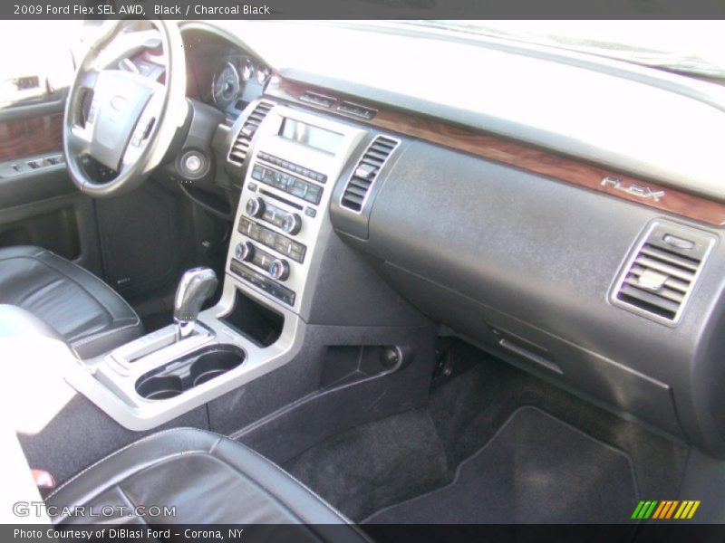 Black / Charcoal Black 2009 Ford Flex SEL AWD