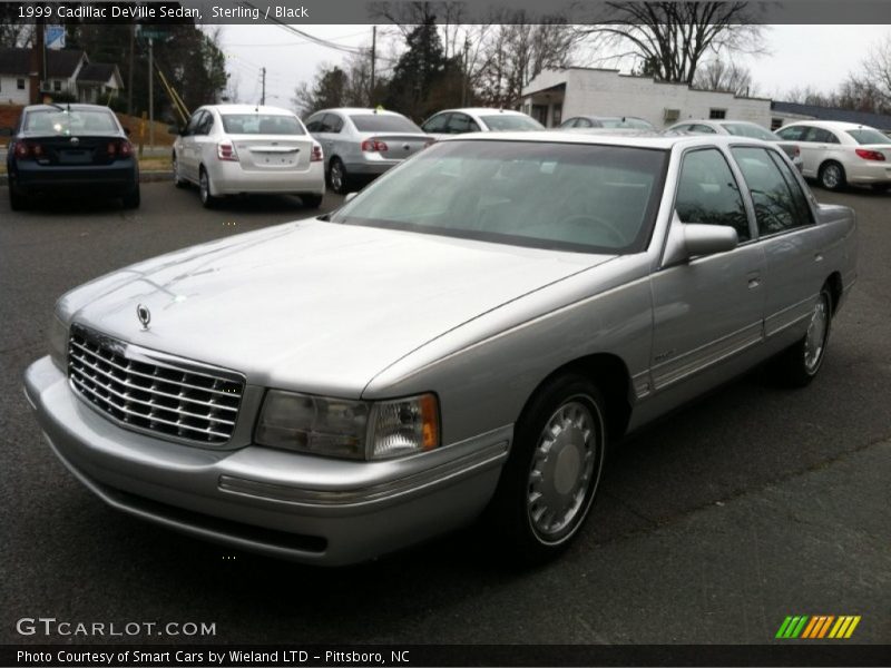 Sterling / Black 1999 Cadillac DeVille Sedan