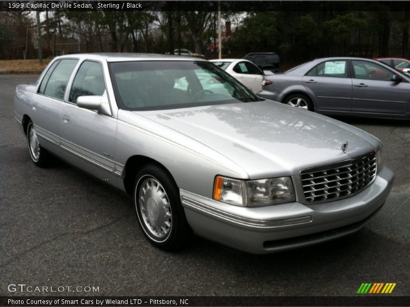 Sterling / Black 1999 Cadillac DeVille Sedan