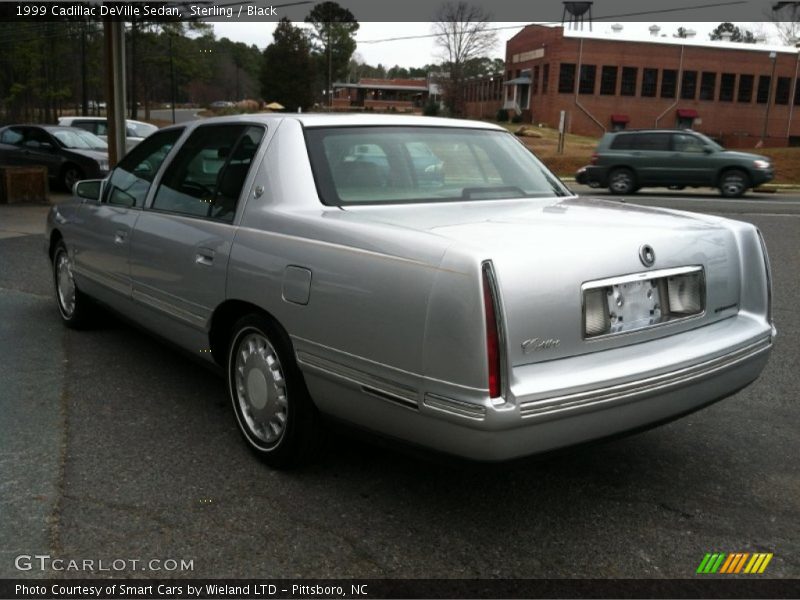 Sterling / Black 1999 Cadillac DeVille Sedan