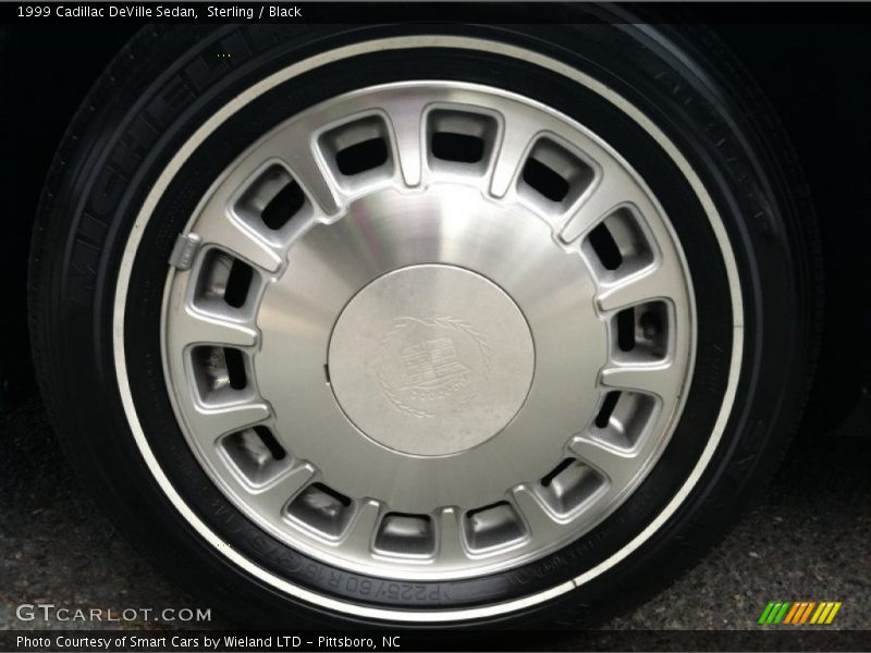  1999 DeVille Sedan Wheel