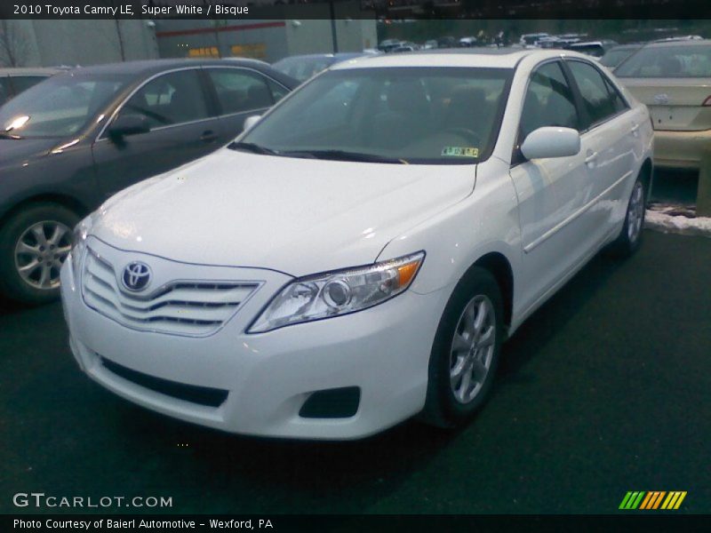 Super White / Bisque 2010 Toyota Camry LE