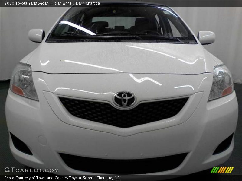Polar White / Dark Charcoal 2010 Toyota Yaris Sedan