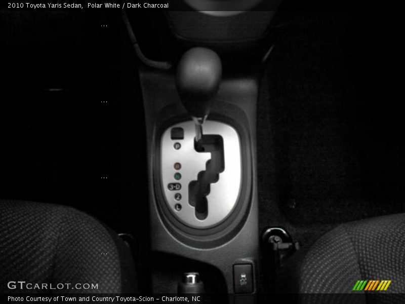 Polar White / Dark Charcoal 2010 Toyota Yaris Sedan